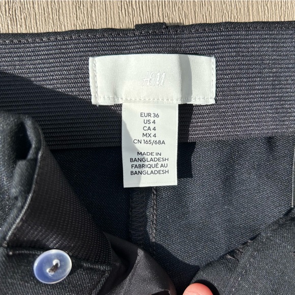 H&M women’s black striped straight leg dress pants size 4 - Picture 3 of 8